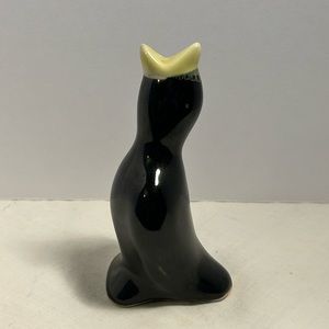 Vintage Venting Pie Bird Black with Yellow Beak MCM